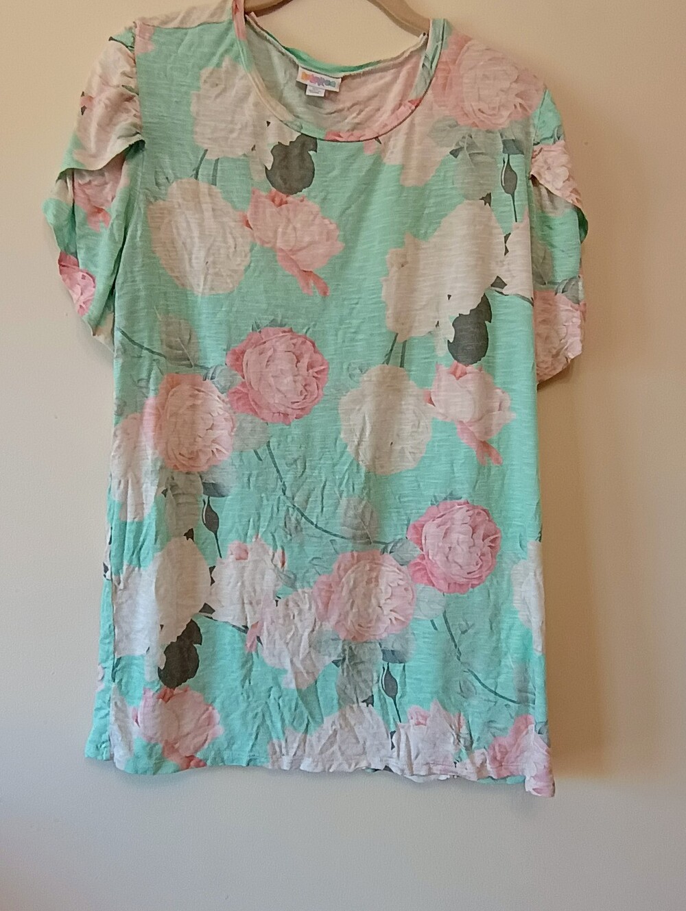 LuLaRoe Olive Top Mint Green Pink Floral Tulip Sleeve Hi-Low Boho Flowy Size XL - Picture 3 of 6